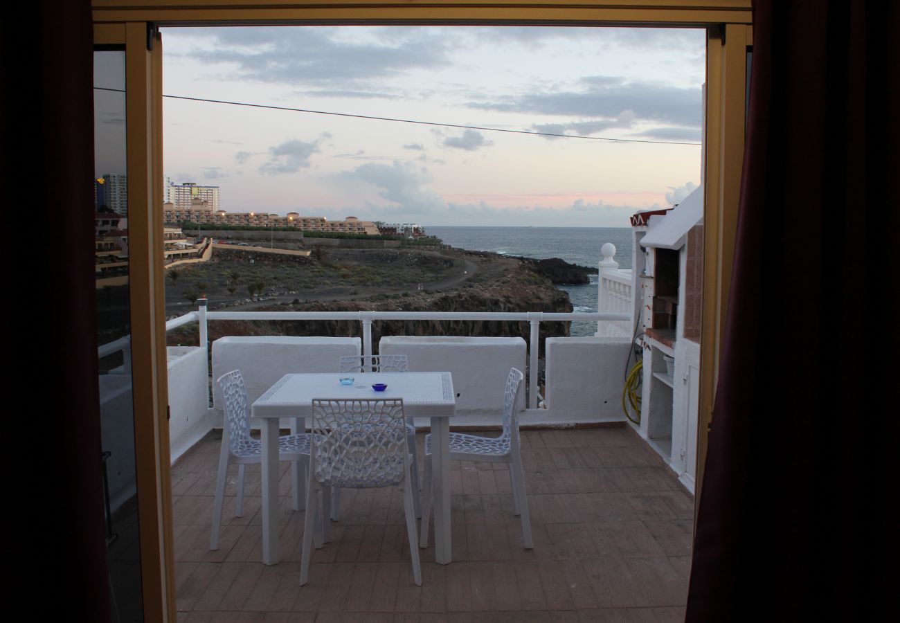 Apartamento en Callao Salvaje - Acogedor apto. terraza, BBQ y vistas al mar. WIFI