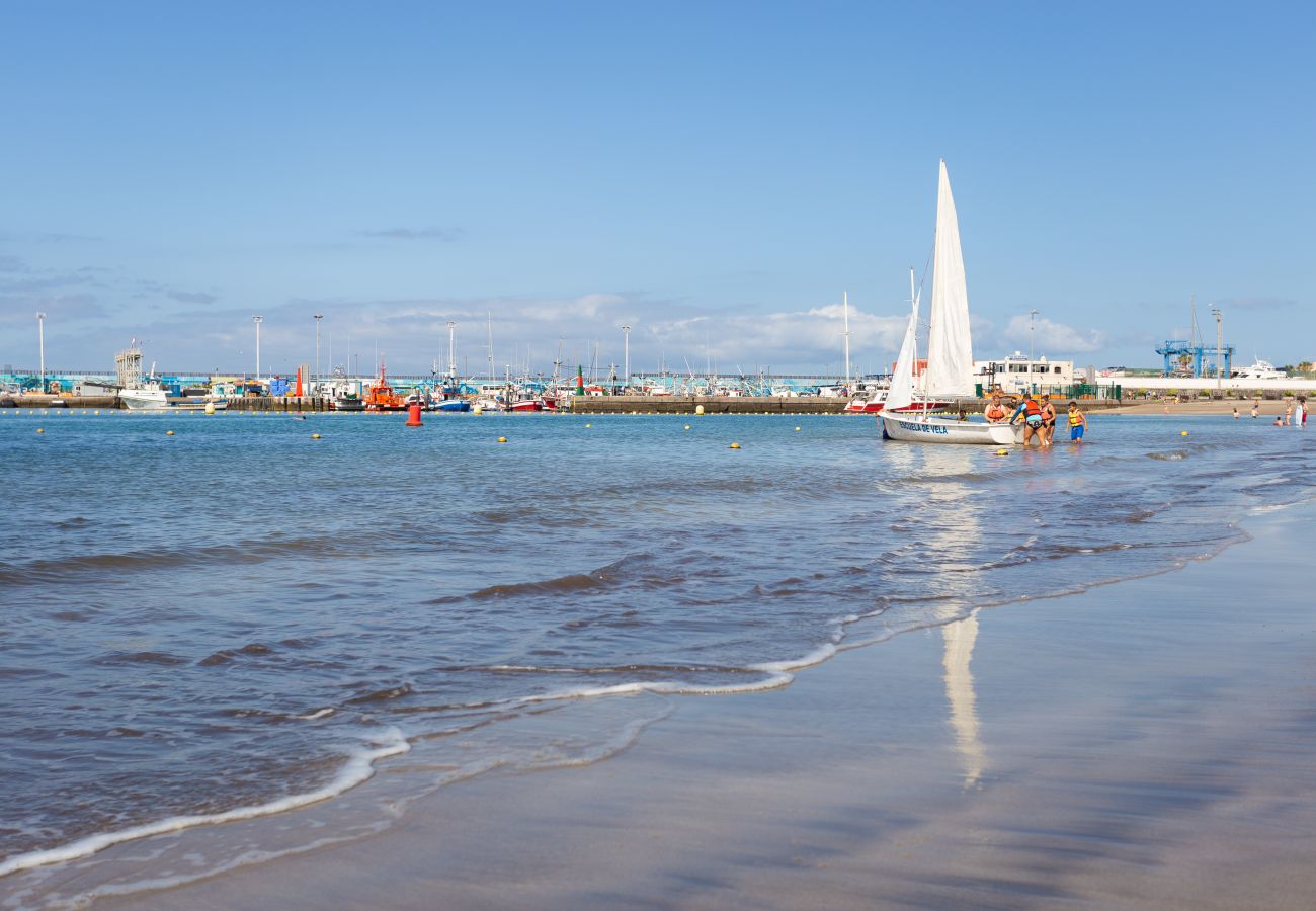 Apartamento en Arona - Los Cristianos. Fantastic seafront apt