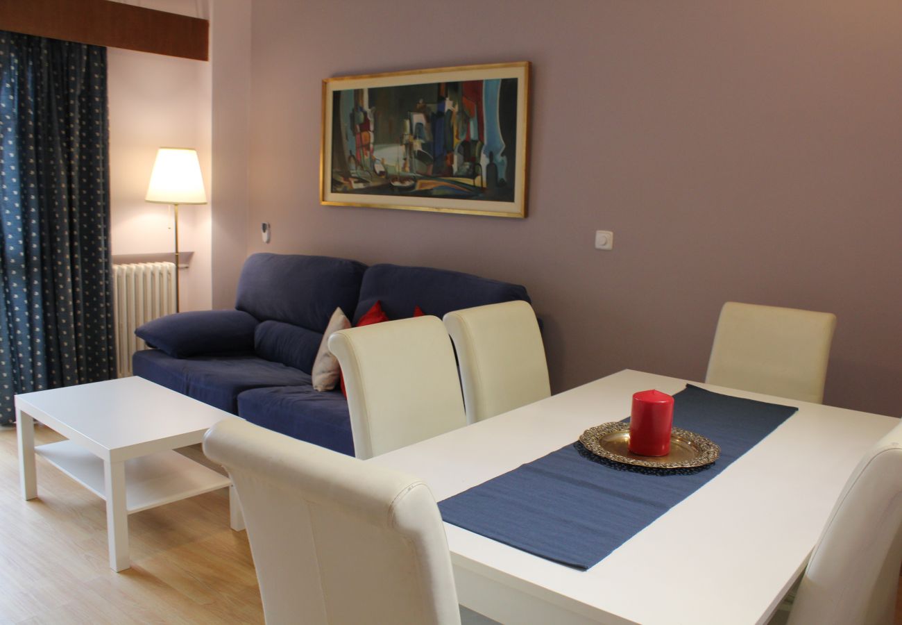 Apartment in Madrid - Amplio apartamento, Madrid Centro. WIFI