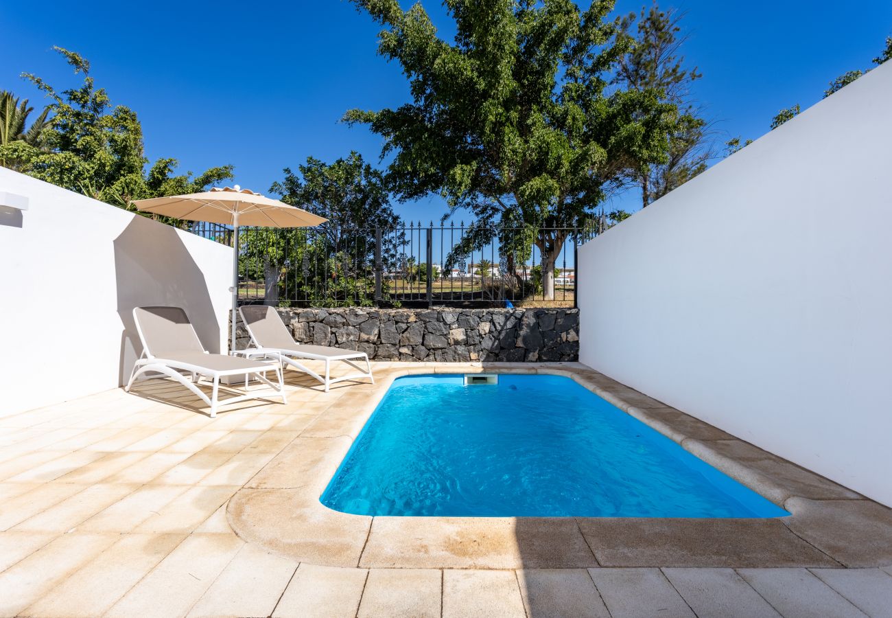 Townhouse in San Miguel de Abona - Marvelous home with private pool