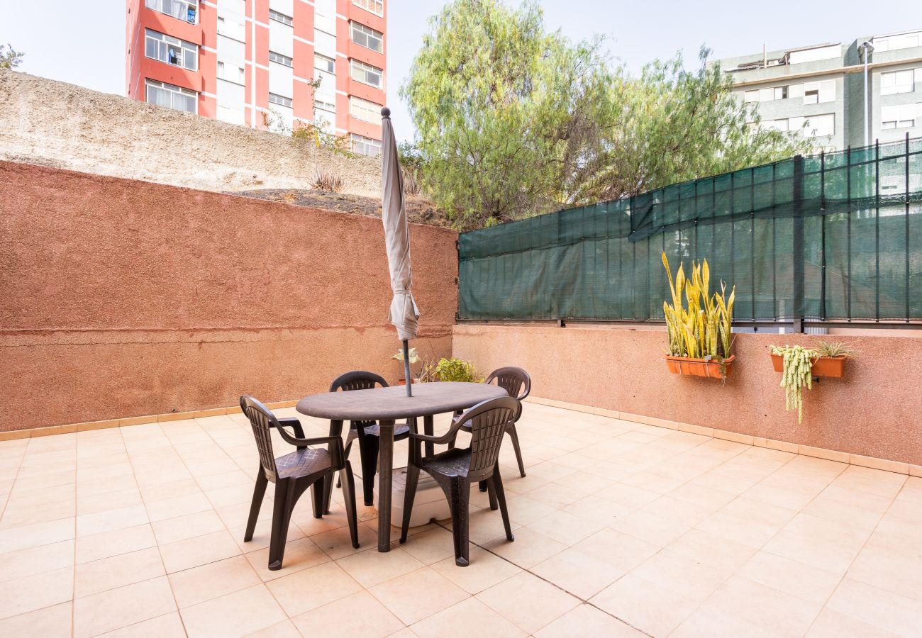 Apartment in Santa Cruz de Tenerife - Bonito y acogedor apto. con amplia terraza