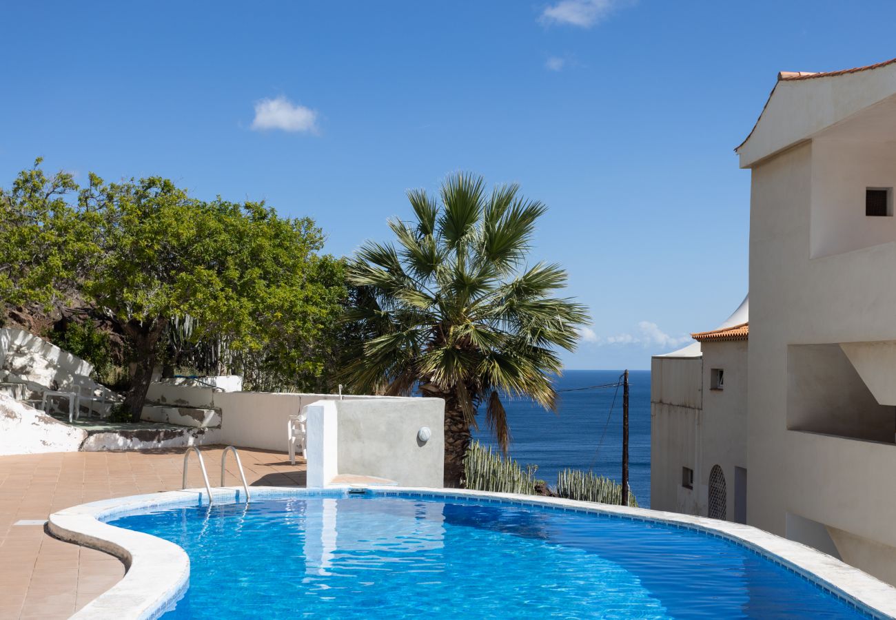 Appartement à Radazul - Fantásticas vistas al mar. Playa y piscina