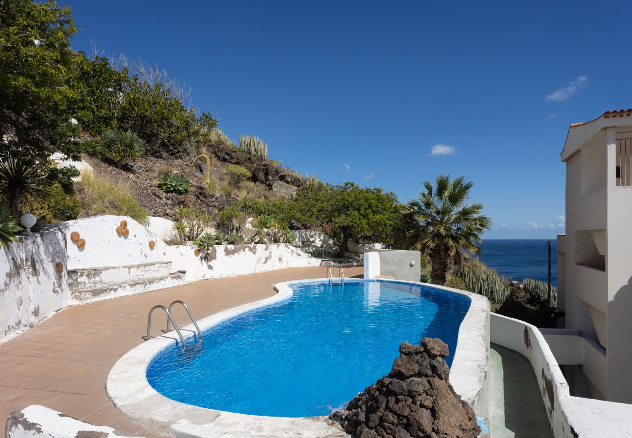 Appartement à Radazul - Fantásticas vistas al mar. Playa y piscina